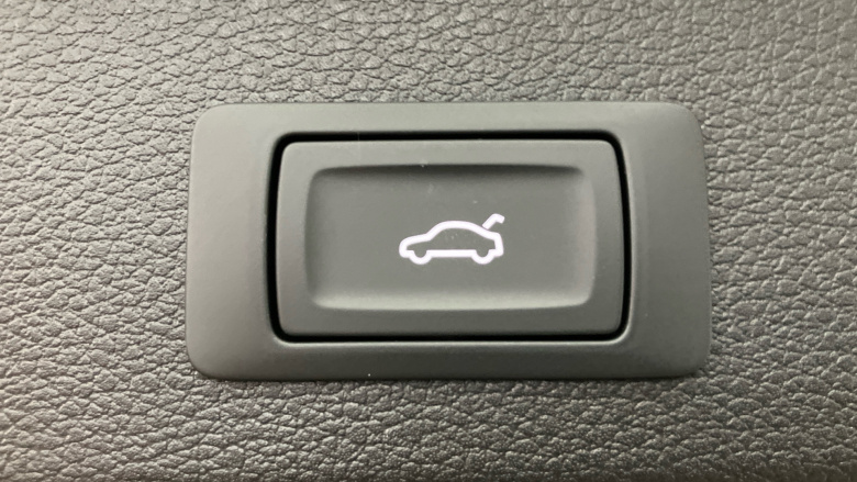 Audi Q2 35 TFSI S Line 5dr S Tronic [Tech] Petrol Estate